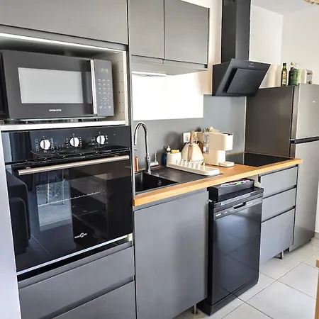 Rivage D'or - 2-bedroom With Pool, Air Conditioning And Parking Daire Le Lavandou